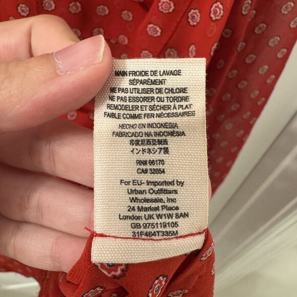 Free People Womens Easy Rider Red Combo Button Down Blouse Sz L Sheer Floral - Picture 10 of 10